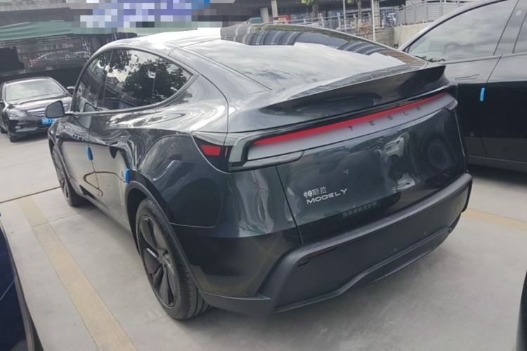 Used Tesla Model Y 2025 Rear-Wheel-Drive Version Rear Left 45 Deg
