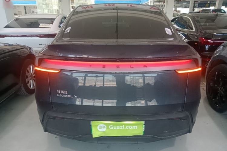 Used Tesla Model Y 2025 Rear-Wheel-Drive Version Rear