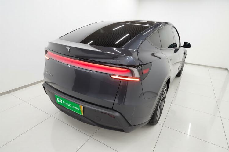 Used Tesla Model Y 2025 Long-Range All-Wheel-Drive Version Rear Right 45 Deg