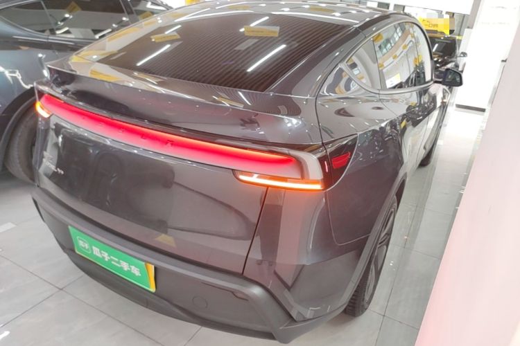 Used Tesla Model Y 2025 Long-Range All-Wheel-Drive Version Rear Right 45 Deg