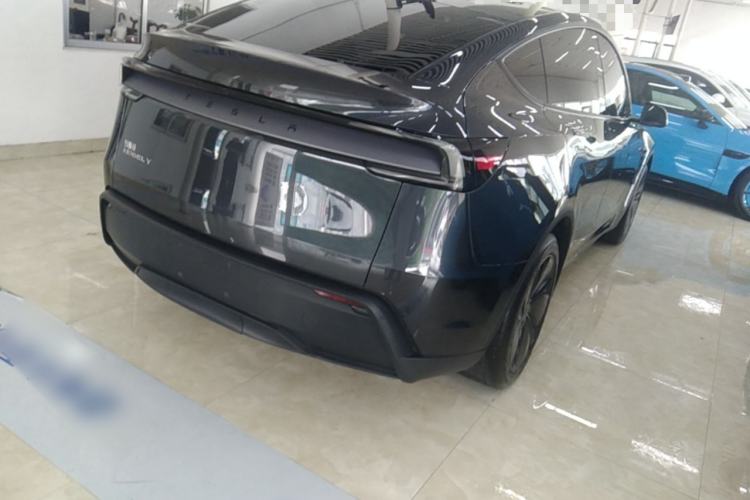Used Tesla Model Y 2025 Rear-Wheel-Drive Version Rear Right 45 Deg