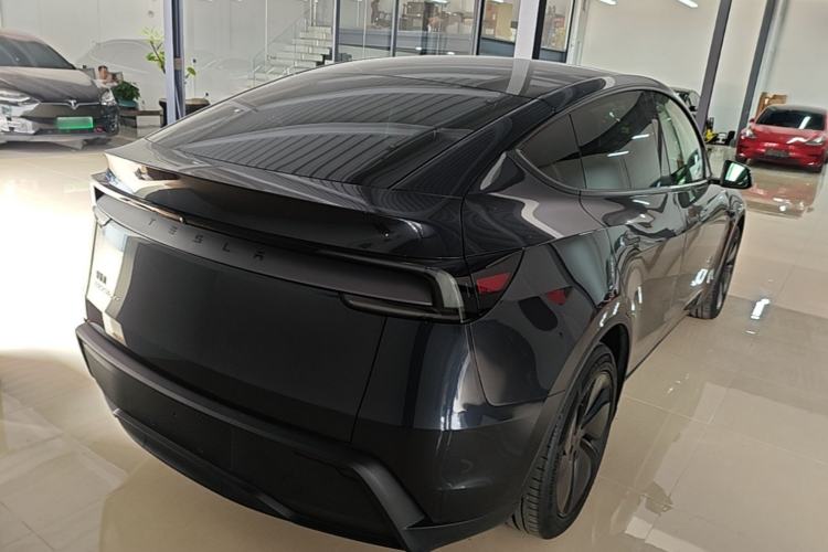 Used Tesla Model Y 2025 Long-Range All-Wheel-Drive Version Rear Right 45 Deg