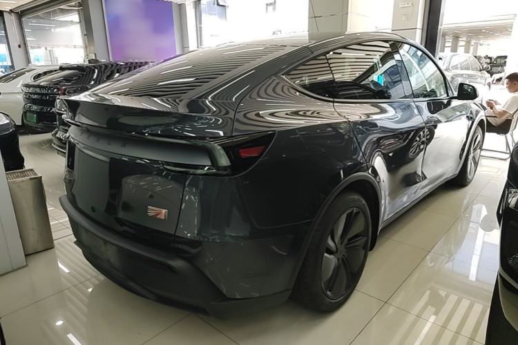 Used Tesla Model Y 2025 Rear-Wheel Drive First Edition Rear Right 45 Deg