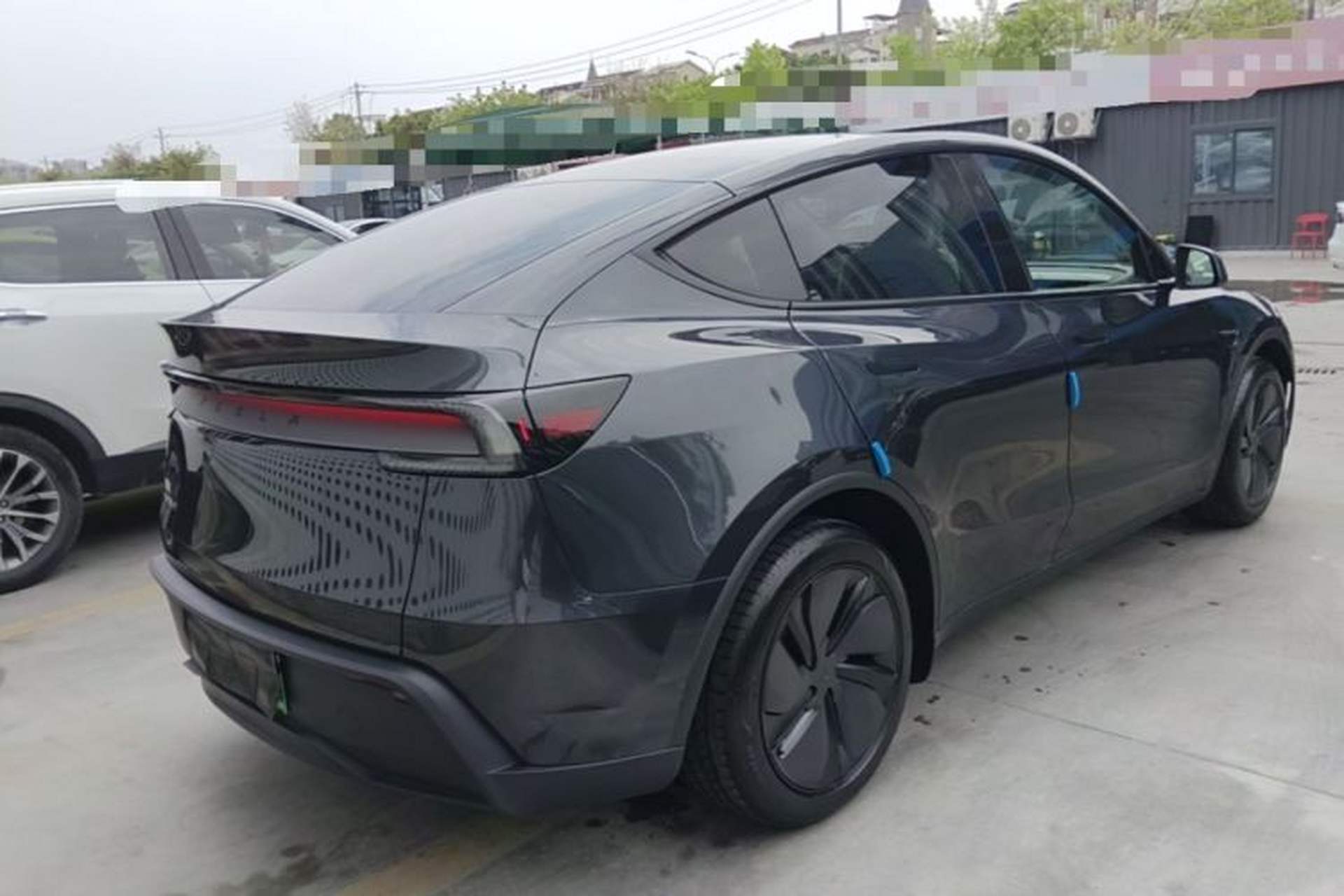 Used Tesla Model Y 2025 Rear-Wheel-Drive Version Rear Right 45 Deg