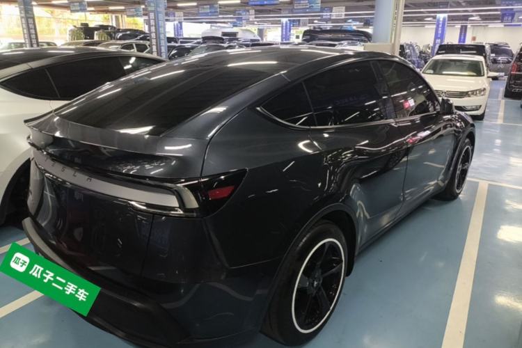Used Tesla Model Y 2025 Rear-Wheel-Drive Version Rear Right 45 Deg