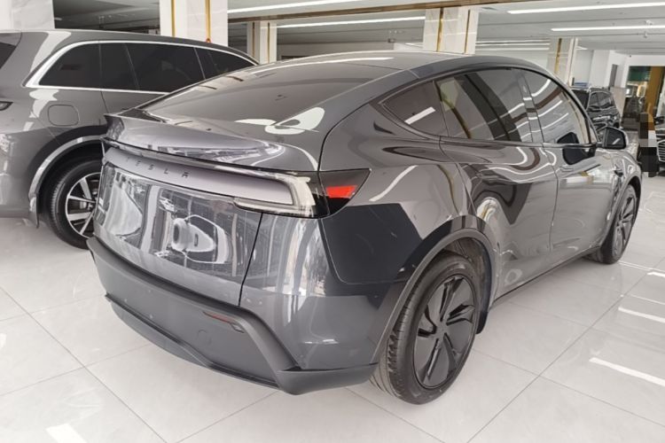Used Tesla Model Y 2025 Rear-Wheel-Drive Version Rear Right 45 Deg