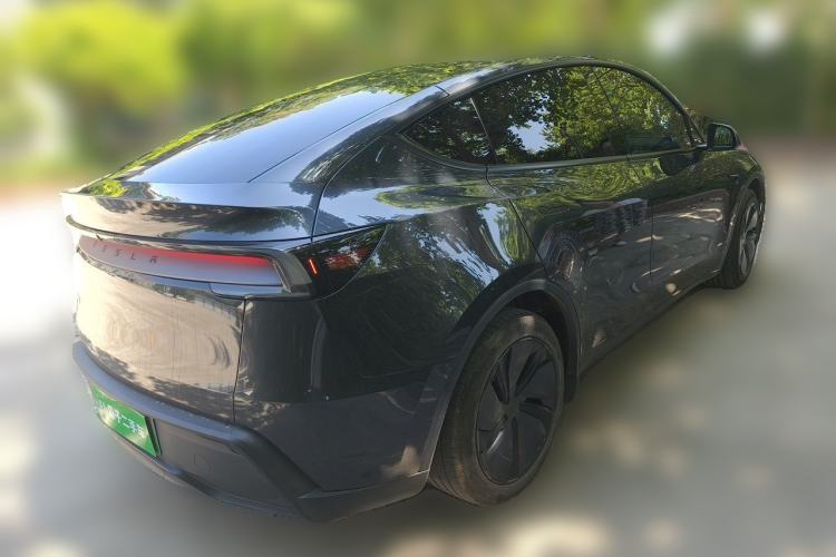 Used Tesla Model Y 2025 Rear-Wheel-Drive Version Rear Right 45 Deg
