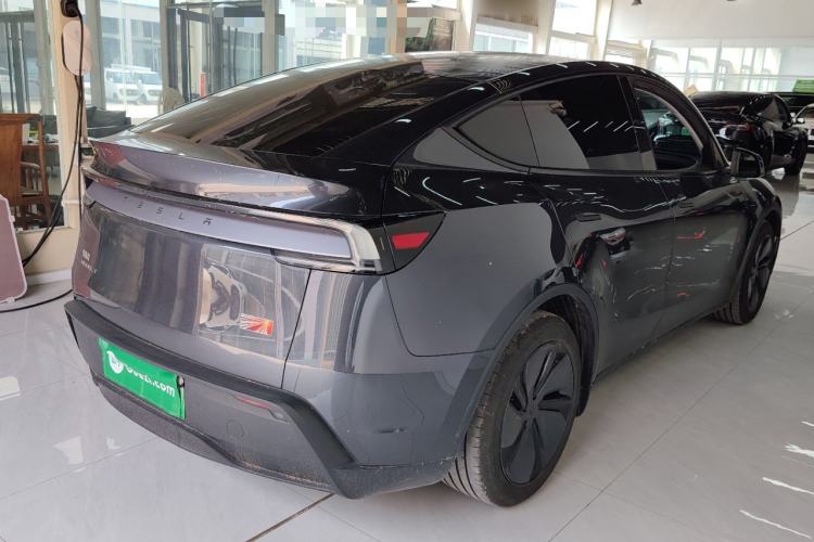 Used Tesla Model Y 2025 Rear-Wheel Drive First Edition Rear Right 45 Deg
