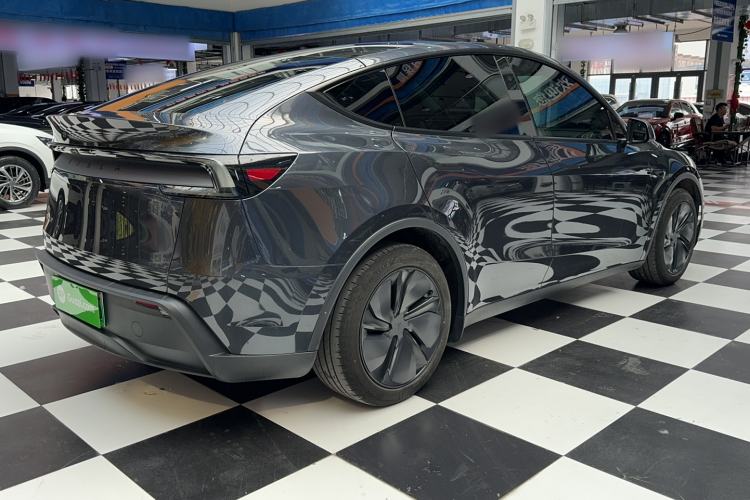 Used Tesla Model Y 2025 Rear-Wheel-Drive Version Rear Right 45 Deg