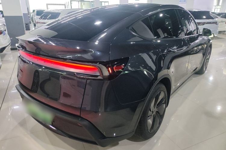 Used Tesla Model Y 2025 Rear-Wheel-Drive Version Rear Right 45 Deg