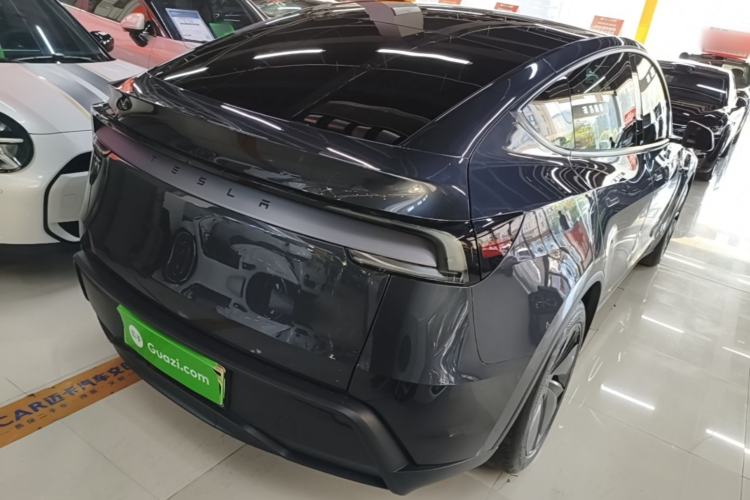 Used Tesla Model Y 2025 Rear-Wheel Drive First Edition Rear Right 45 Deg