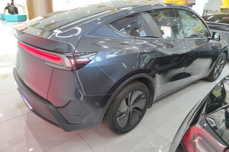 Used Tesla Model Y 2025 Long-Range All-Wheel-Drive Version Rear Right 45 Deg
