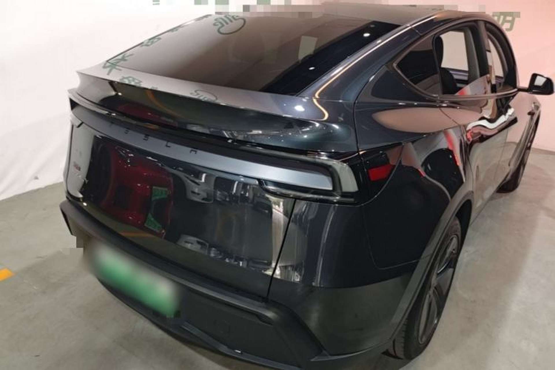 Used Tesla Model Y 2025 Rear-Wheel-Drive Version Rear Right 45 Deg