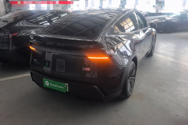 Used Tesla Model Y 2025 Rear-Wheel-Drive Version Rear Right 45 Deg