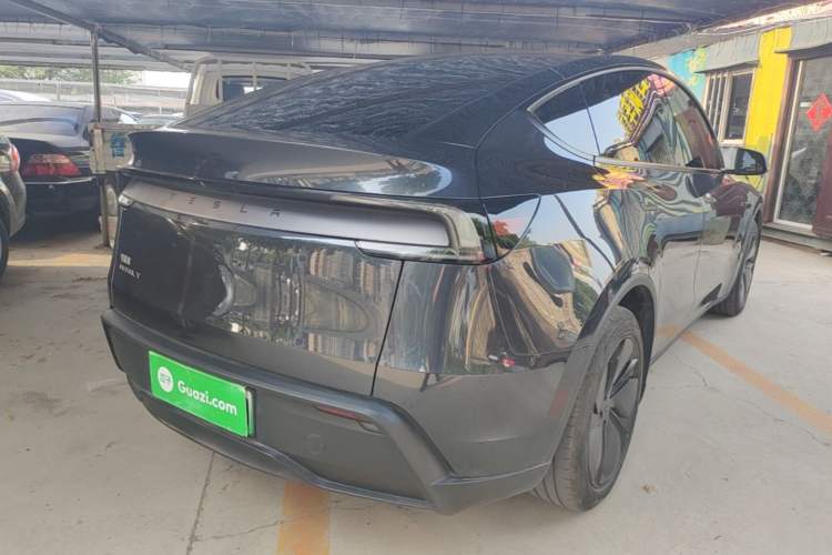 Used Tesla Model Y 2025 Rear-Wheel-Drive Version Rear Right 45 Deg