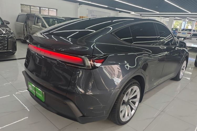 Used Tesla Model Y 2025 Rear-Wheel-Drive Version Rear Right 45 Deg
