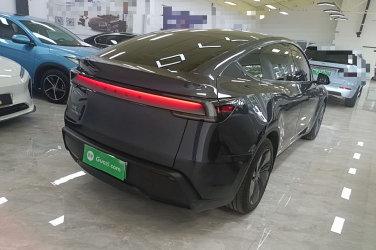 Used Tesla Model Y 2025 Rear-Wheel-Drive Version Rear Right 45 Deg