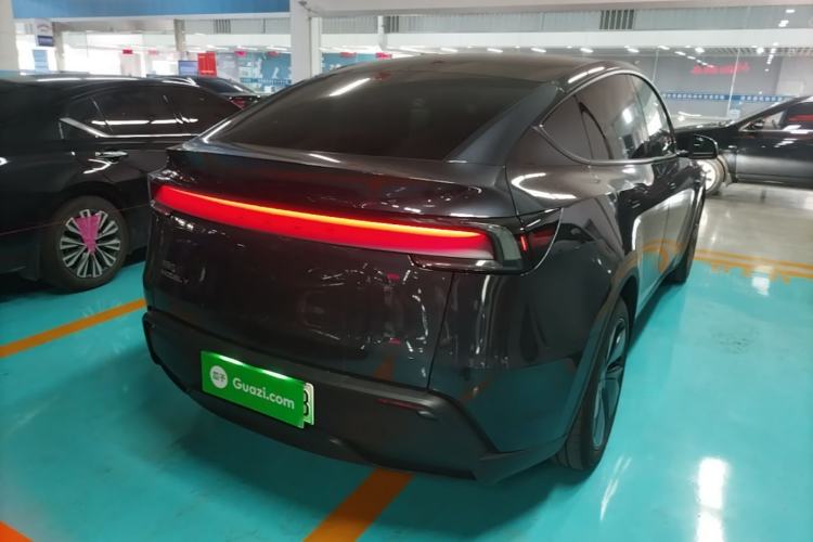 Used Tesla Model Y 2025 Rear-Wheel Drive First Edition Rear Right 45 Deg