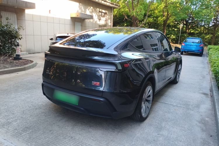 Used Tesla Model Y 2025 Rear-Wheel Drive First Edition Rear Right 45 Deg