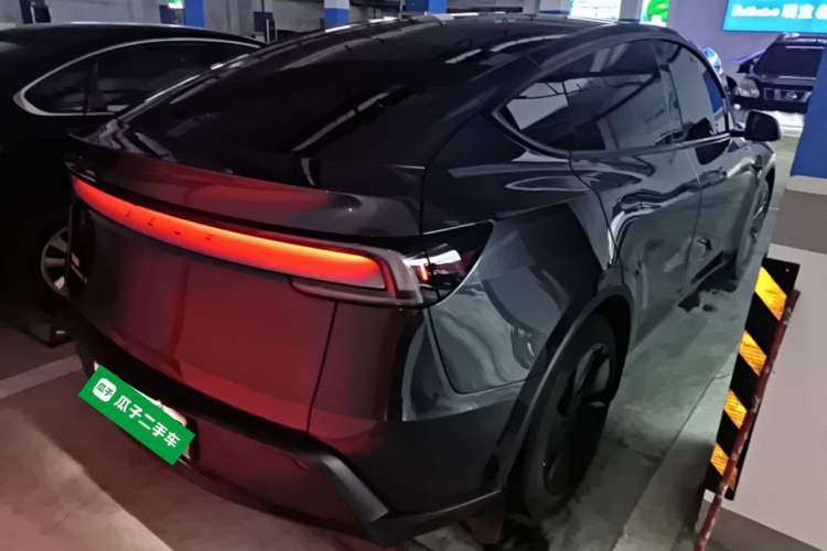 Used Tesla Model Y 2025 Rear-Wheel-Drive Version Rear Right 45 Deg