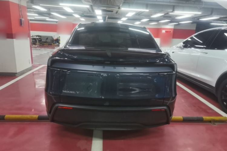 Used Tesla Model Y 2025 Rear-Wheel-Drive Version Rear