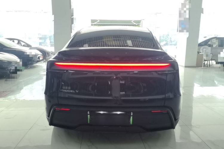 Used Tesla Model Y 2025 Rear-Wheel-Drive Version Rear