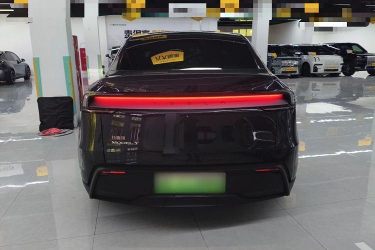 Used Tesla Model Y 2025 Rear-Wheel-Drive Version Rear