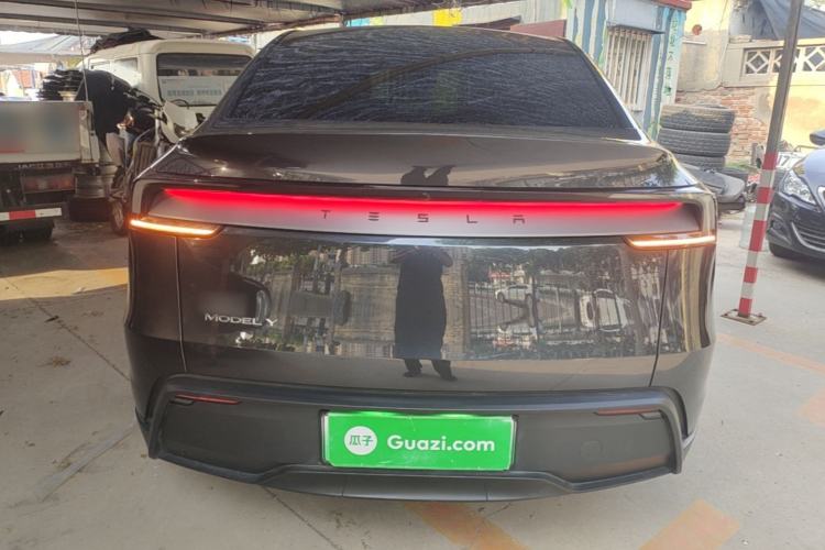 Used Tesla Model Y 2025 Rear-Wheel-Drive Version Rear