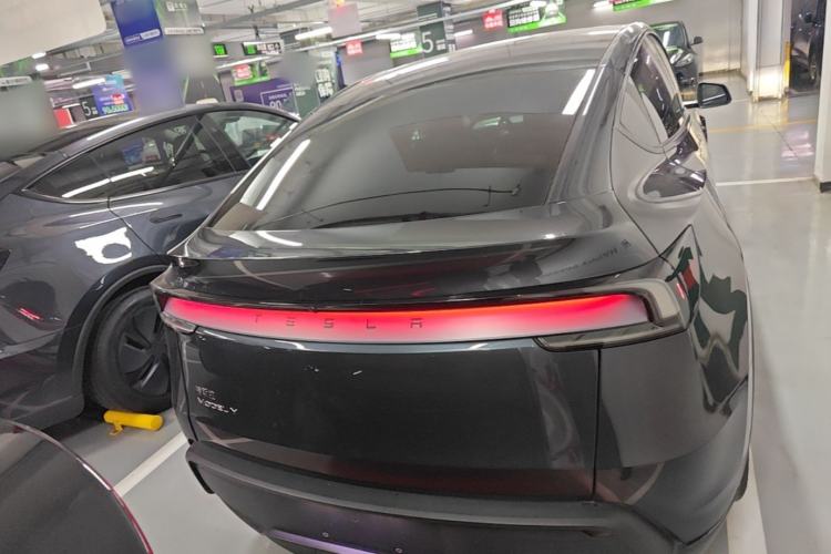Used Tesla Model Y 2025 Rear-Wheel-Drive Version Rear