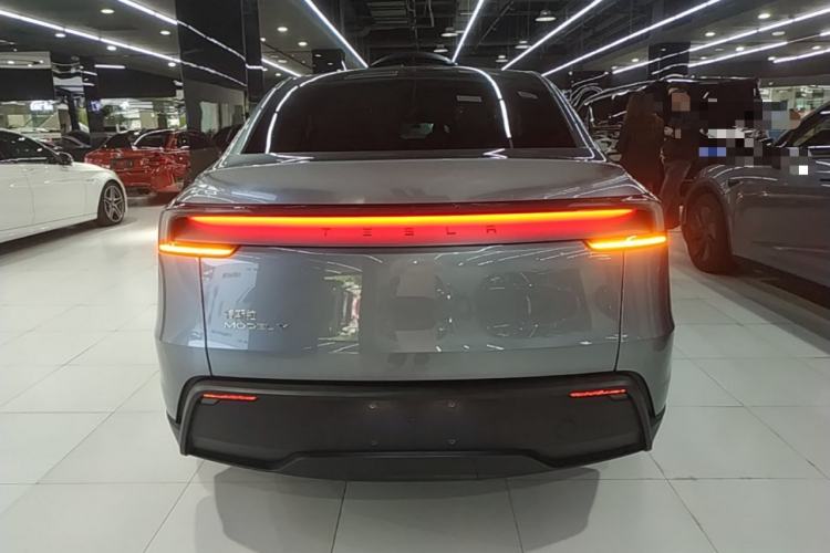 Used Tesla Model Y 2025 Rear-Wheel-Drive Version Rear