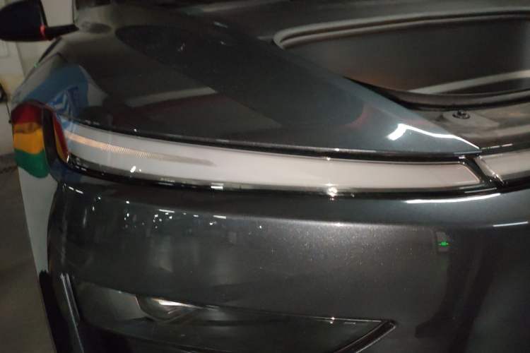 Used Tesla Model Y 2025 Long-Range All-Wheel Drive First Edition Right Front Headlight