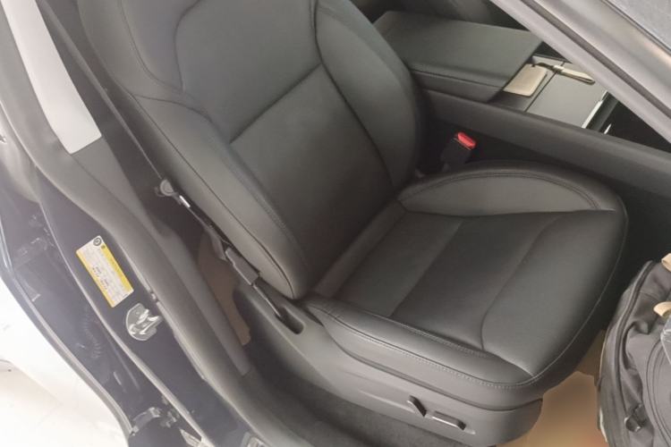 Used Tesla Model Y 2025 Long-Range All-Wheel Drive First Edition Right Front Seat