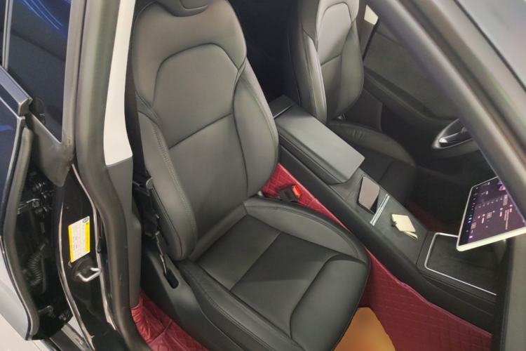 Used Tesla Model Y 2025 Long-Range All-Wheel Drive First Edition Right Front Seat