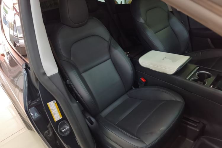 Used Tesla Model Y 2025 Long-Range All-Wheel Drive First Edition Right Front Seat