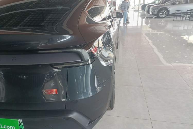 Used Tesla Model Y 2025 Rear-Wheel Drive First Edition Right Rear Taillight
