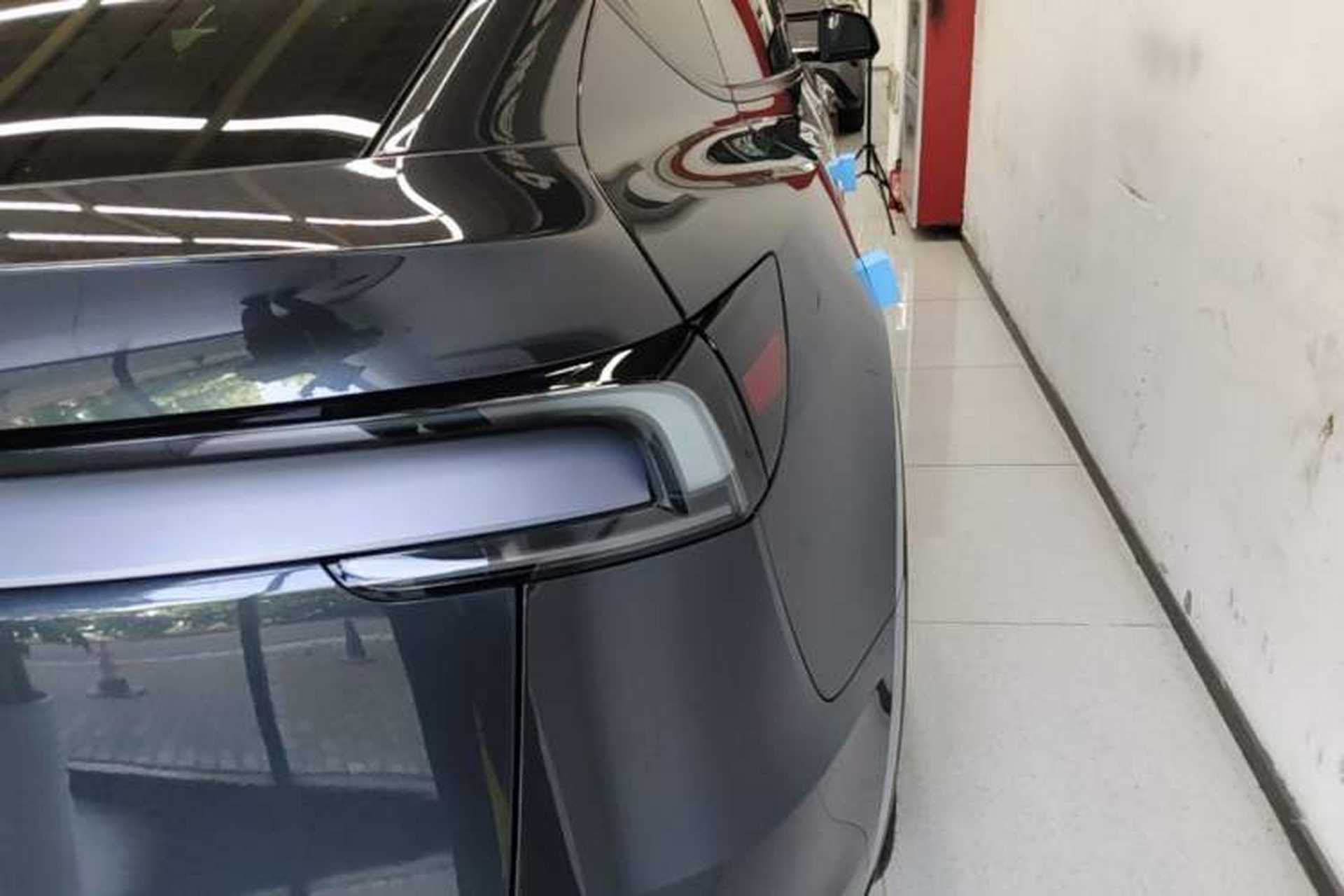 Used Tesla Model Y 2025 Rear-Wheel-Drive Version Right Rear Taillight