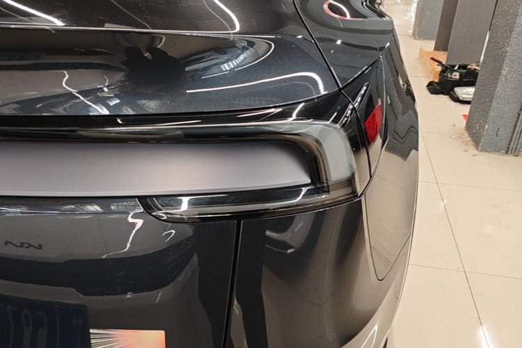 Used Tesla Model Y 2025 Rear-Wheel-Drive Version Right Rear Taillight