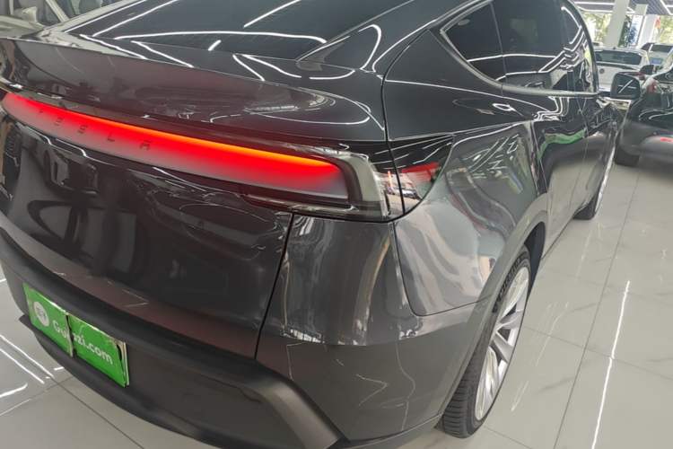 Used Tesla Model Y 2025 Rear-Wheel-Drive Version Right Rear Taillight