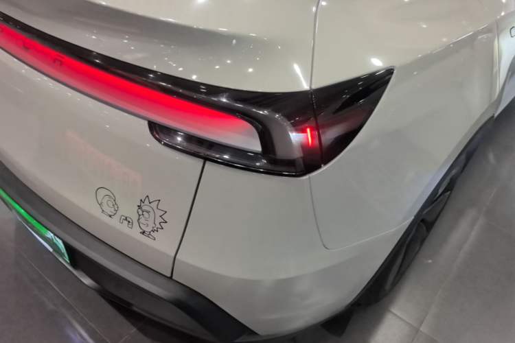Used Tesla Model Y 2025 Rear-Wheel-Drive Version Right Rear Taillight