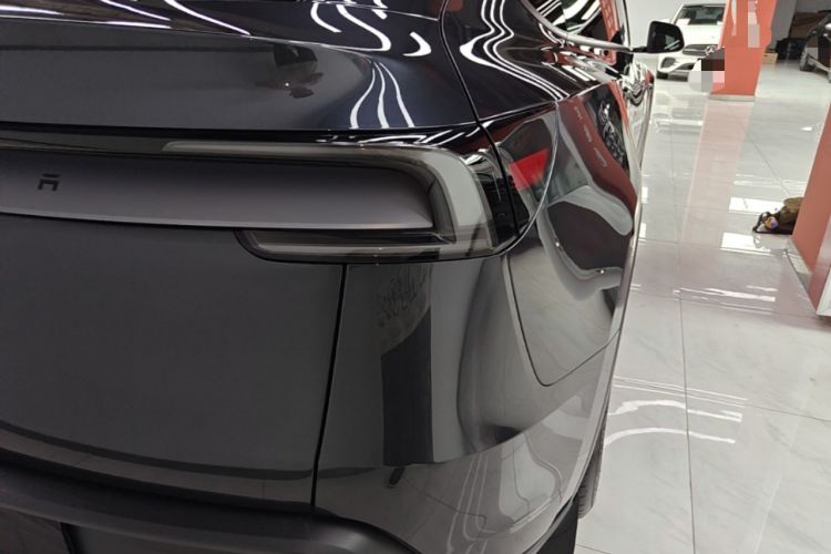 Used Tesla Model Y 2025 Updated Version Long-Range All-Wheel Drive Right Rear Taillight