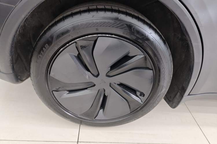 Used Tesla Model Y 2025 Rear-Wheel-Drive Version Right Rear Wheel Hub