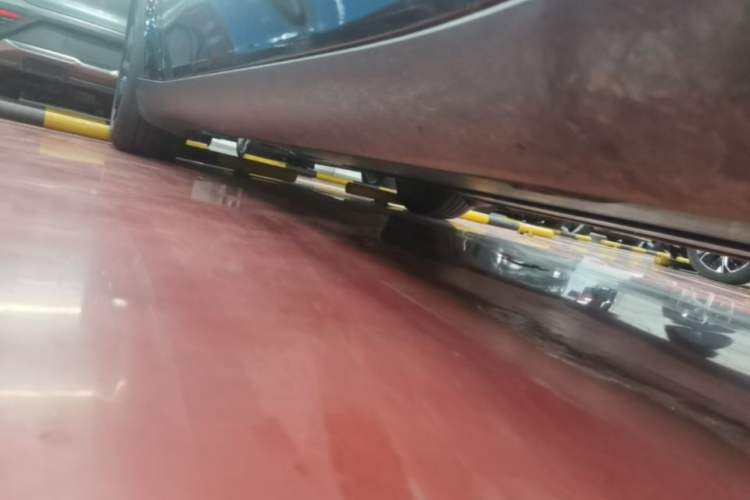 Used Tesla Model Y 2025 Rear-Wheel-Drive Version Right Side Sill