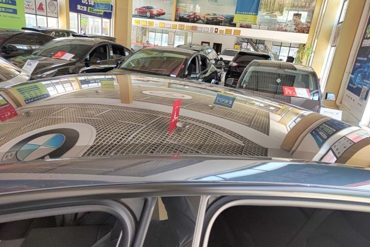 Used Tesla Model Y 2025 Rear-Wheel-Drive Version Roof