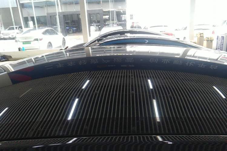 Used Tesla Model Y 2025 Rear-Wheel-Drive Version Roof