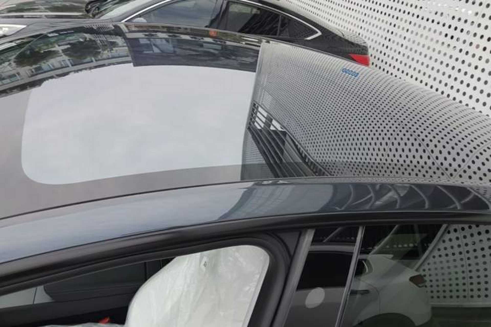 Used Tesla Model Y 2025 Rear-Wheel-Drive Version Roof
