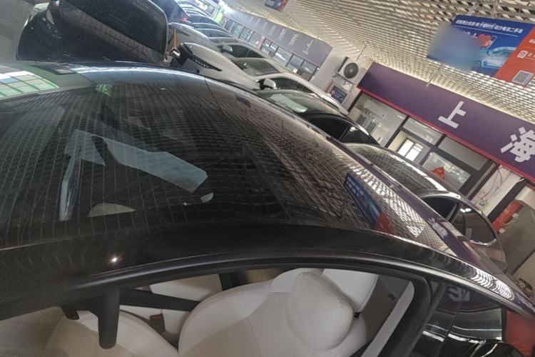 Used Tesla Model Y 2025 Long-Range All-Wheel Drive First Edition Roof