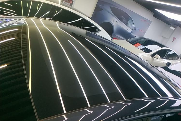 Used Tesla Model Y 2025 Rear-Wheel-Drive Version Roof