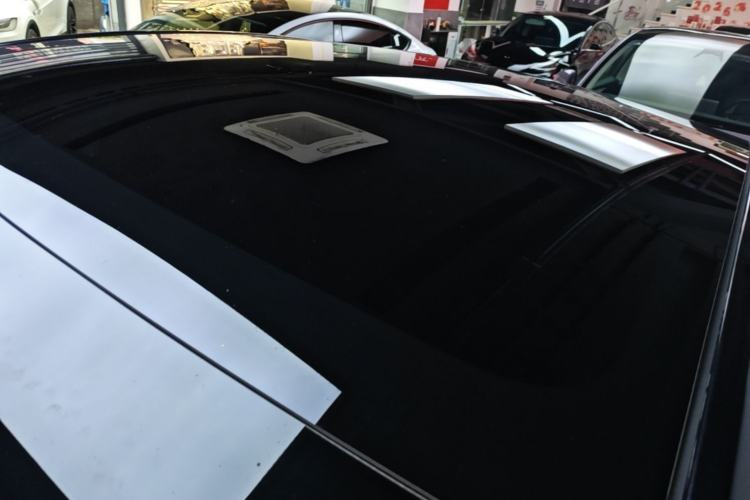 Used Tesla Model Y 2025 Long-Range All-Wheel Drive First Edition Roof