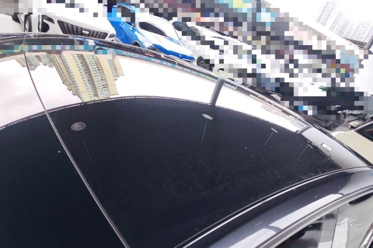 Used Tesla Model Y 2025 Rear-Wheel-Drive Version Roof