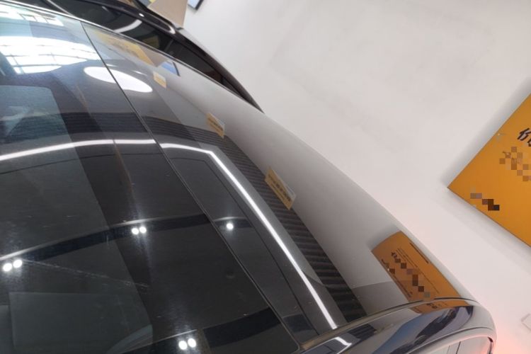 Used Tesla Model Y 2025 Long-Range All-Wheel-Drive Version Roof